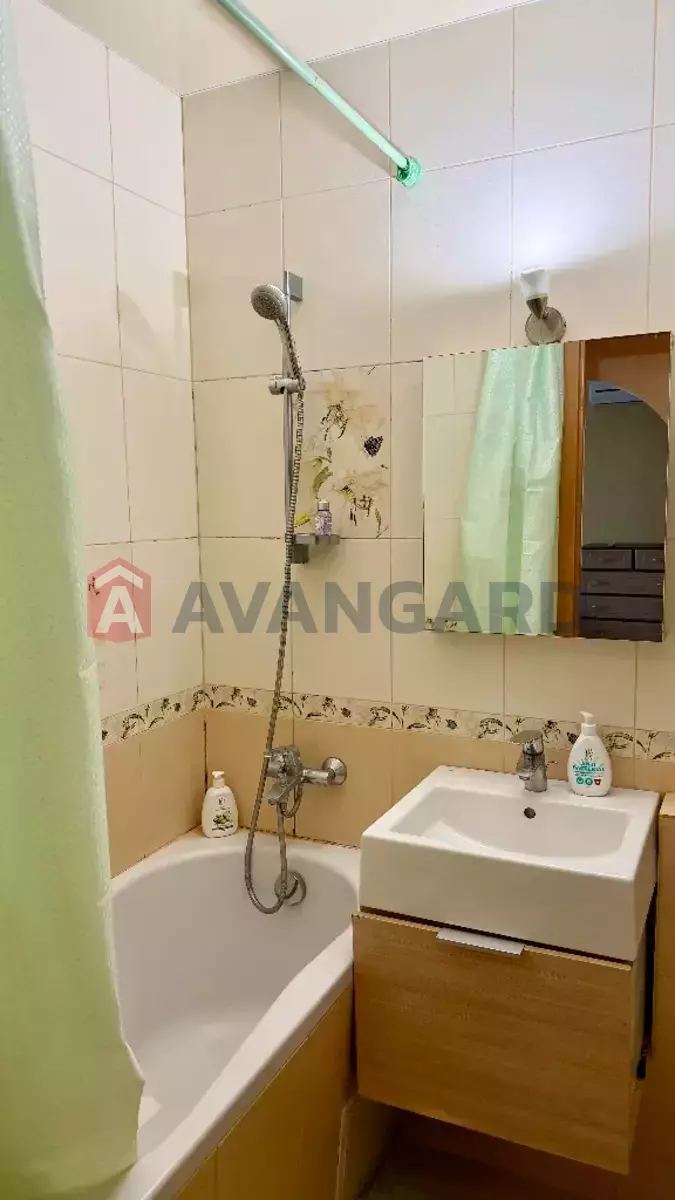 1 ����. ��������, 37/-/10 ��. �., 5/5 ���� ���� 12