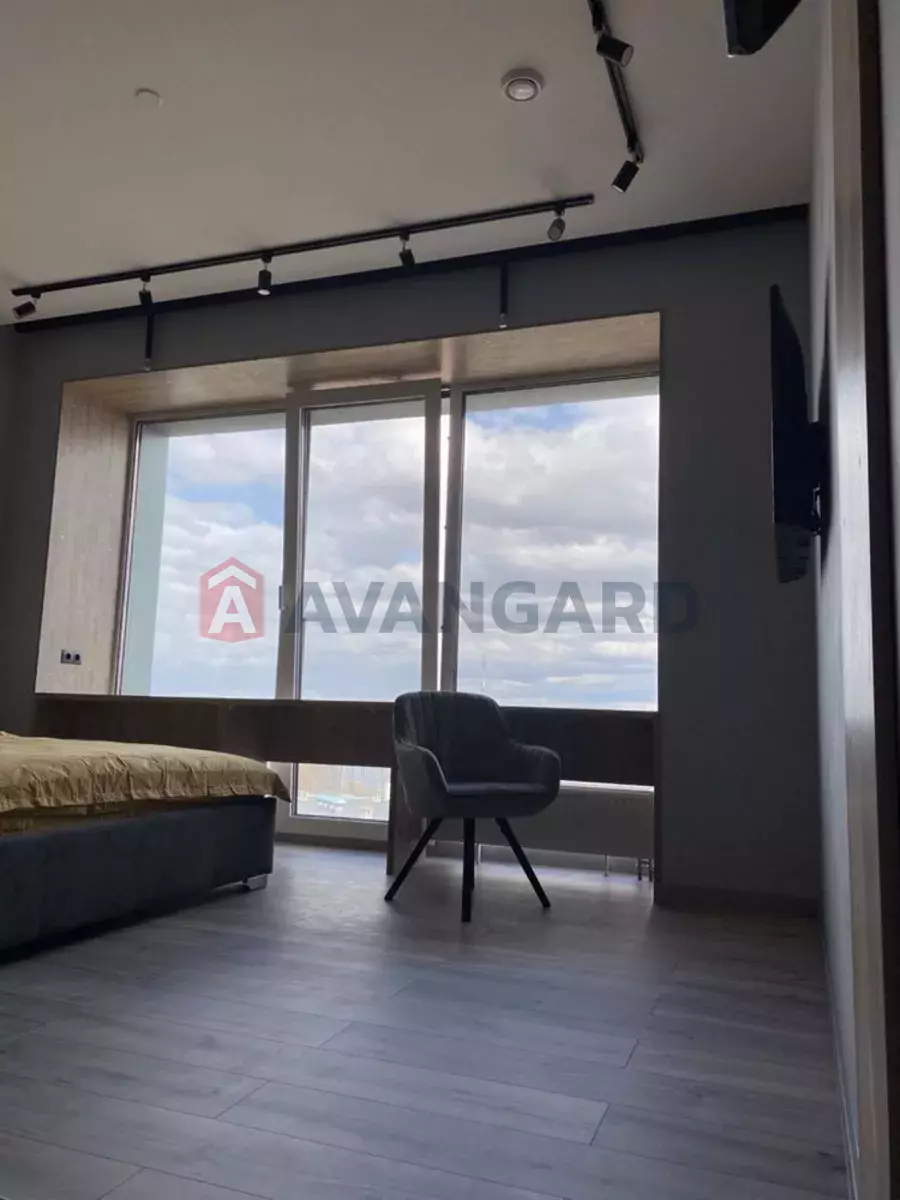 2 ����. ��������, 43/-/15 ��. �., 8/25 ���� ���� 9