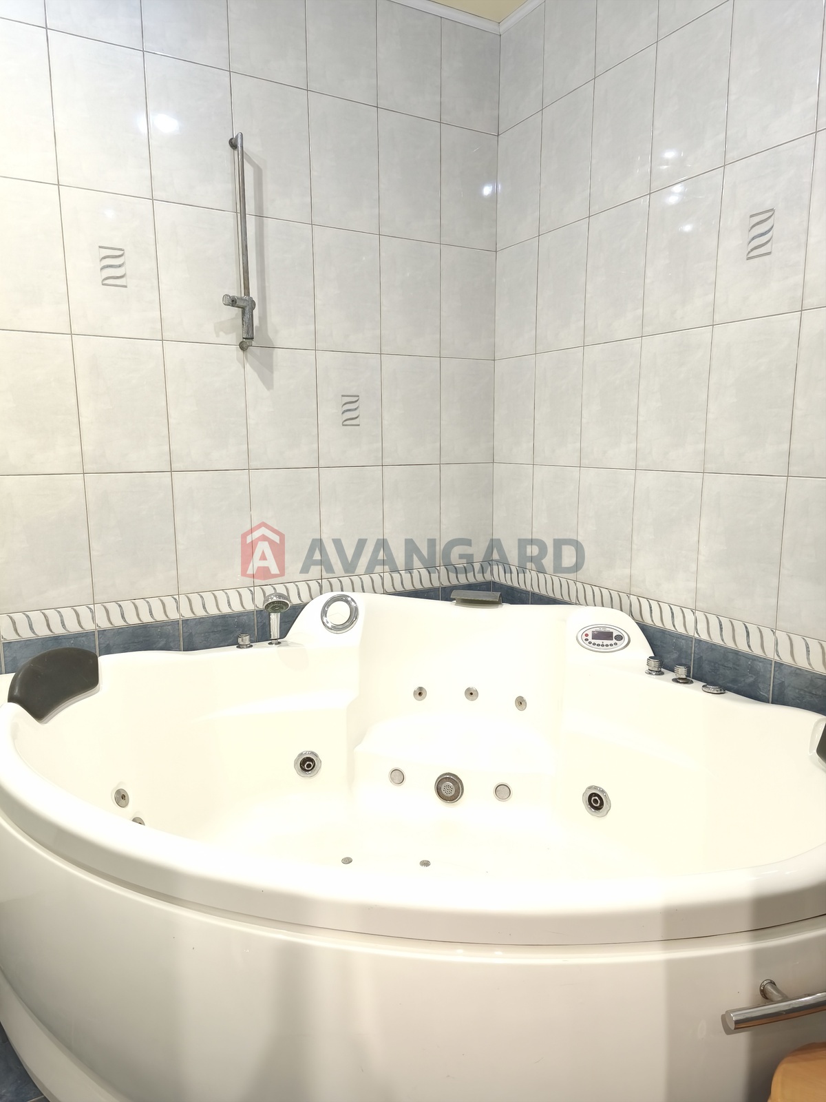 1 ��. ��������, 45/24/8 ��. �., 2/4 ������ ���� 11