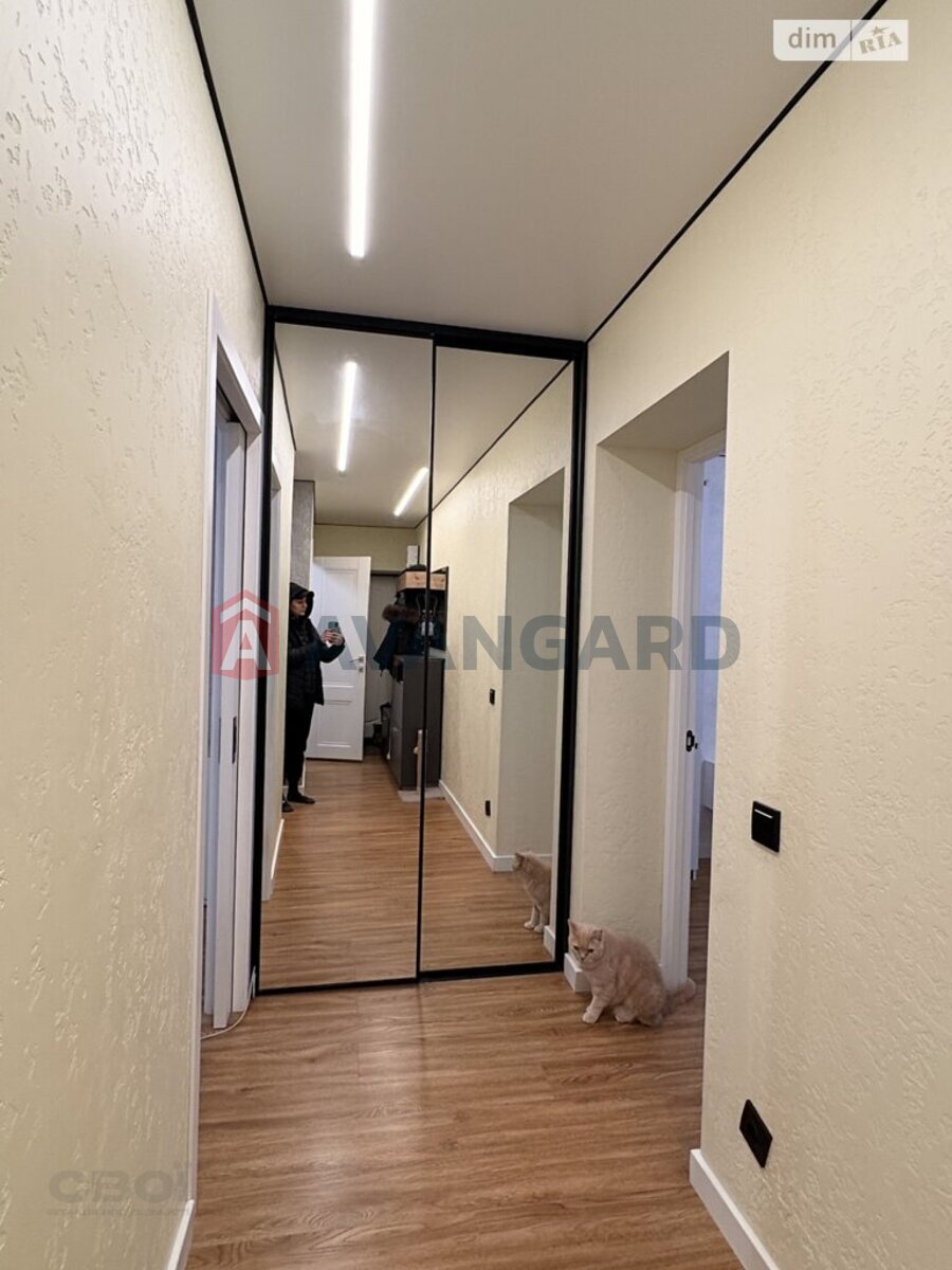 2 ����. ��������, 43/28/7 ��. �., 4/5 ���� ���� 5