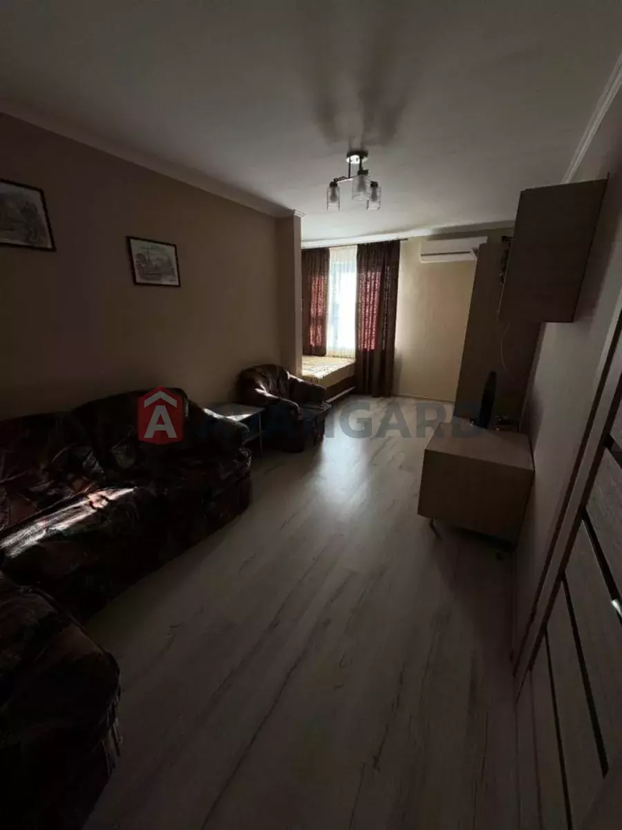 1 ����. ��������, 50/-/8 ��. �., 3/3 ���� ���� 14