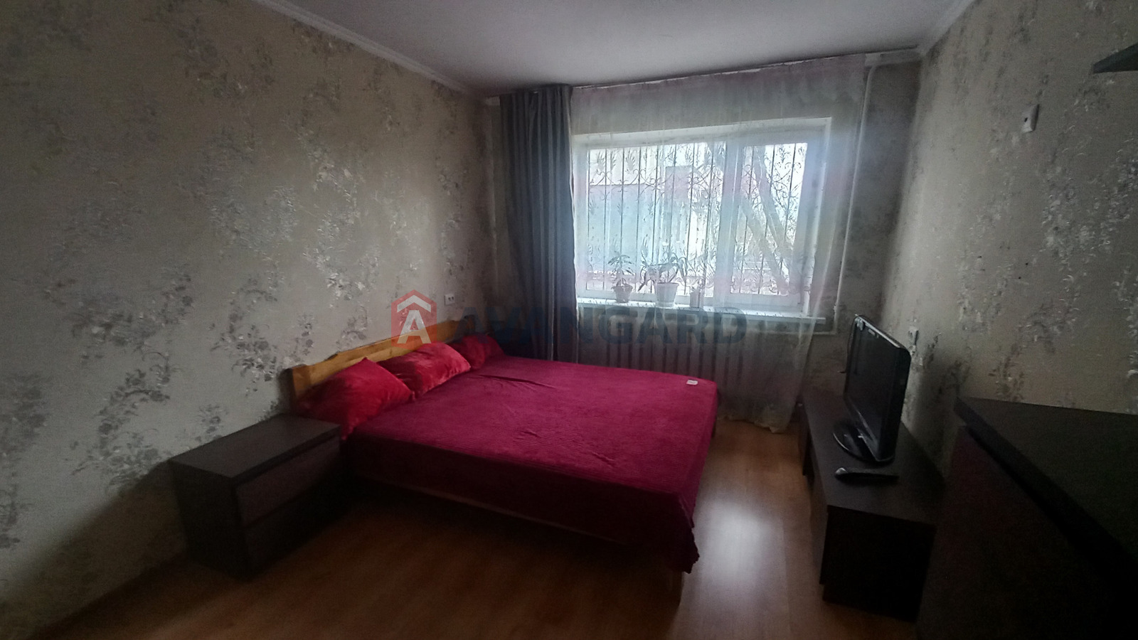 2 ����. ��������, 43/27/- ��. �., 1/5 ���� ���� 6