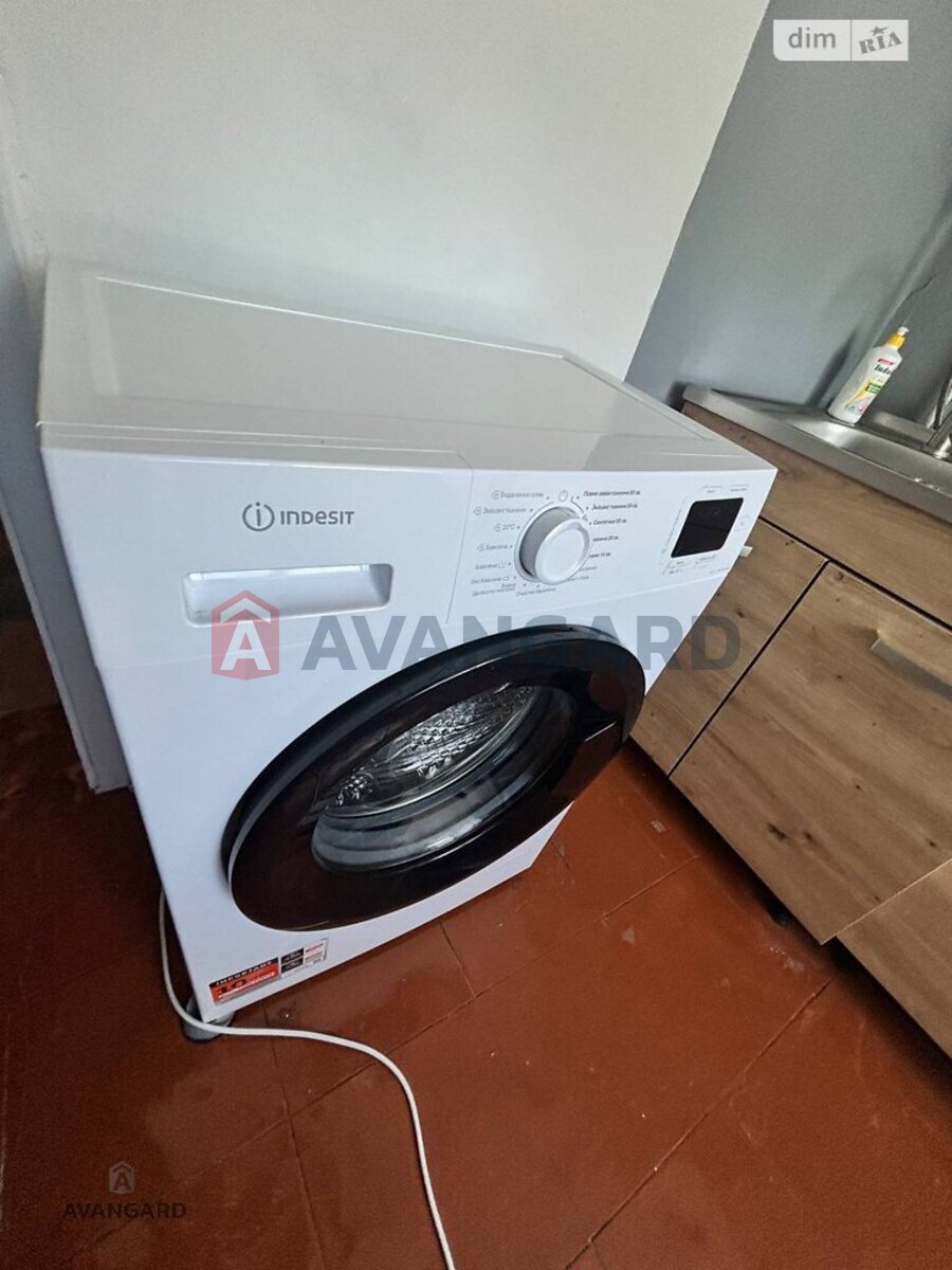 1 ��. ��������, 30/17/6 ��. �., 5/5 ������ ���� 6