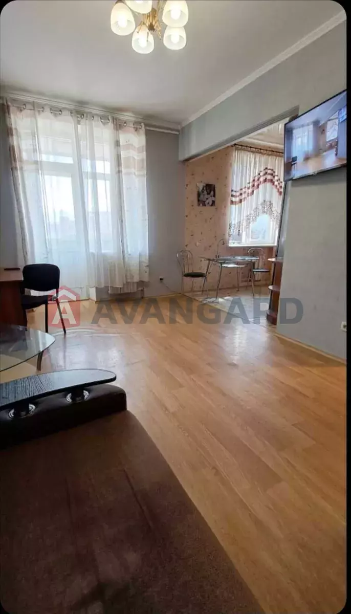 1 ��. ��������, 40/-/14 ��. �., 3/5 ������ ���� 2