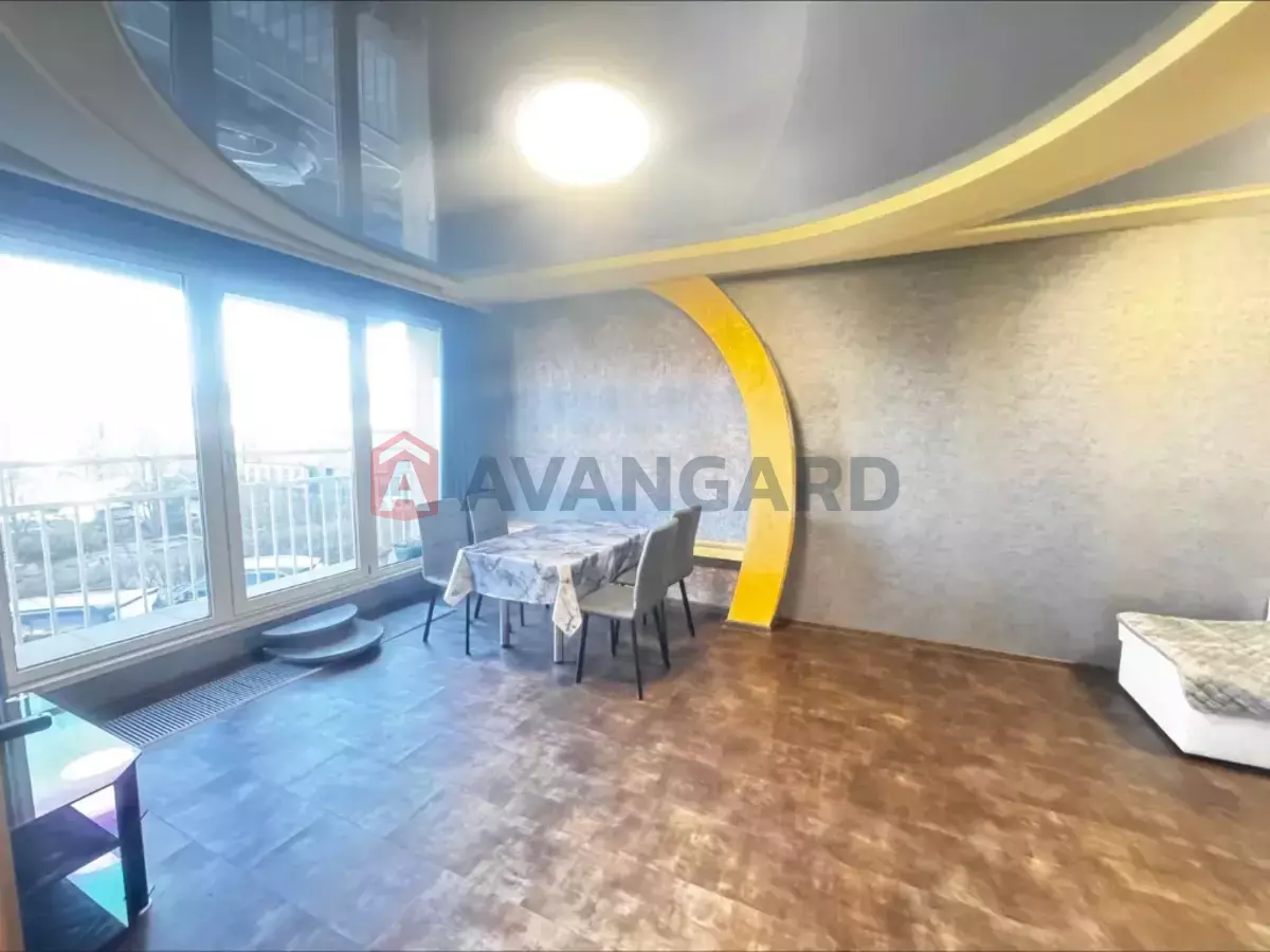 3 ��. ��������, 100/-/- ��. �., 2/16 ������ ���� 10