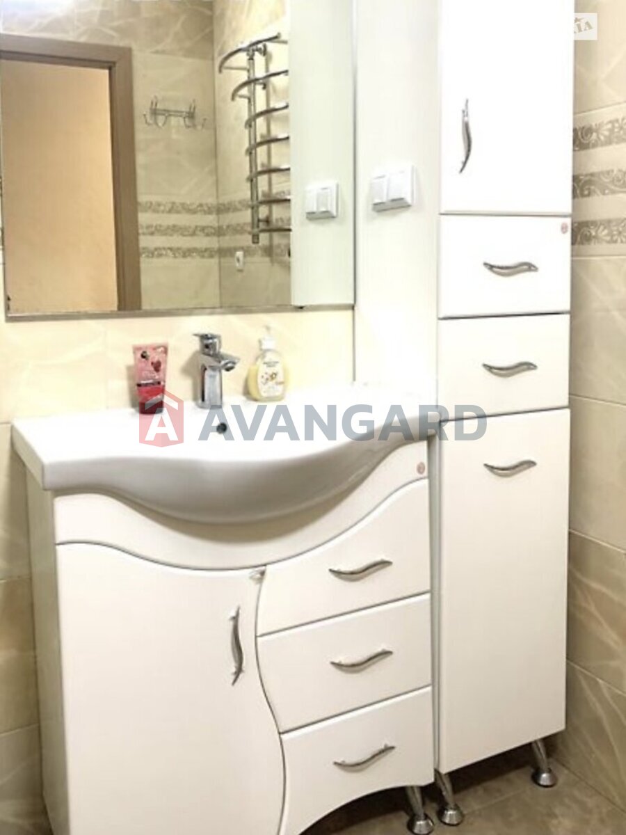 1 ��. ��������, 45/16/15 ��. �., 2/10 ������ ���� 10