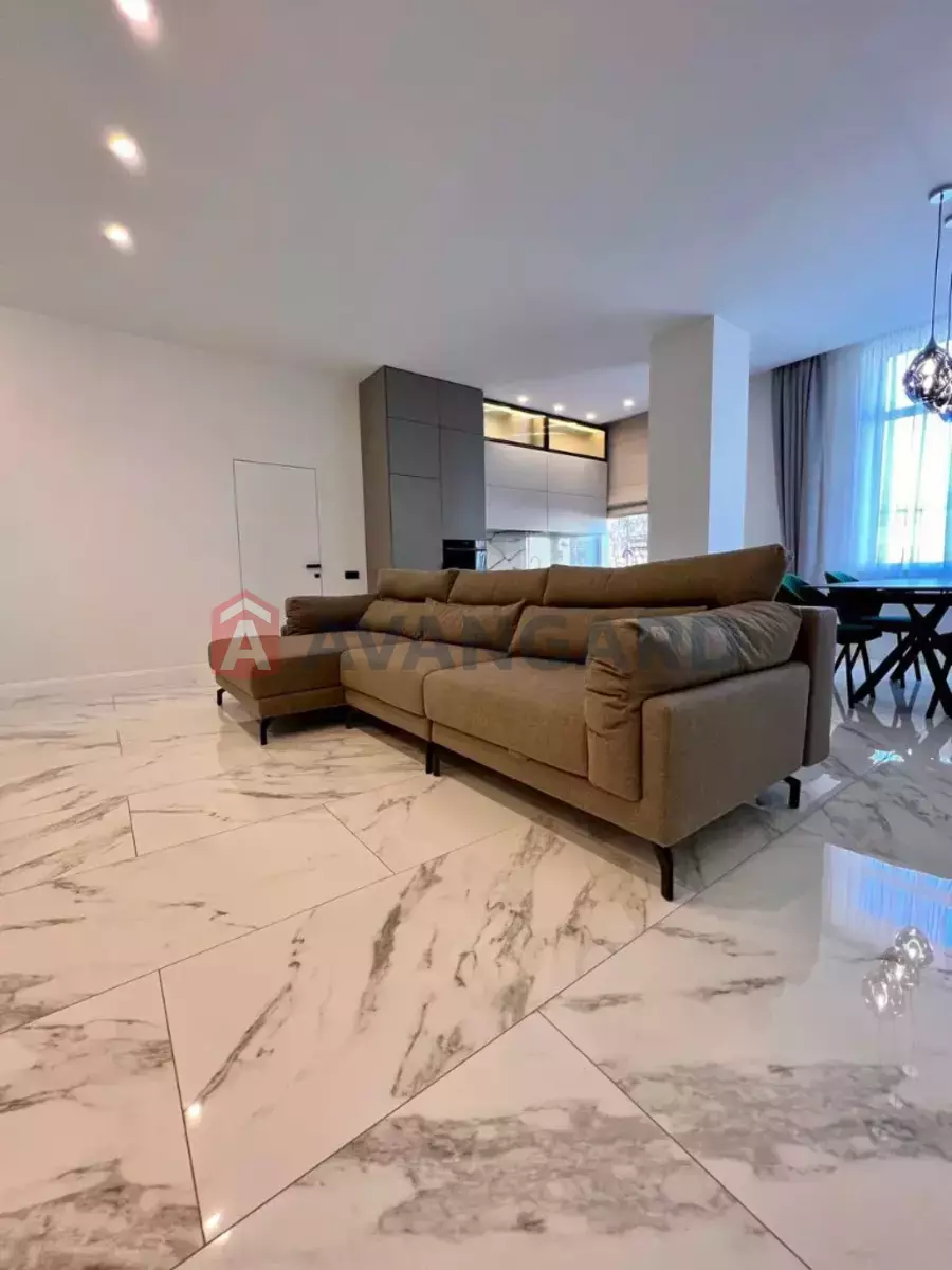 3 ��. ��������, 137/-/- ��. �., 1/6 ������ ���� 2