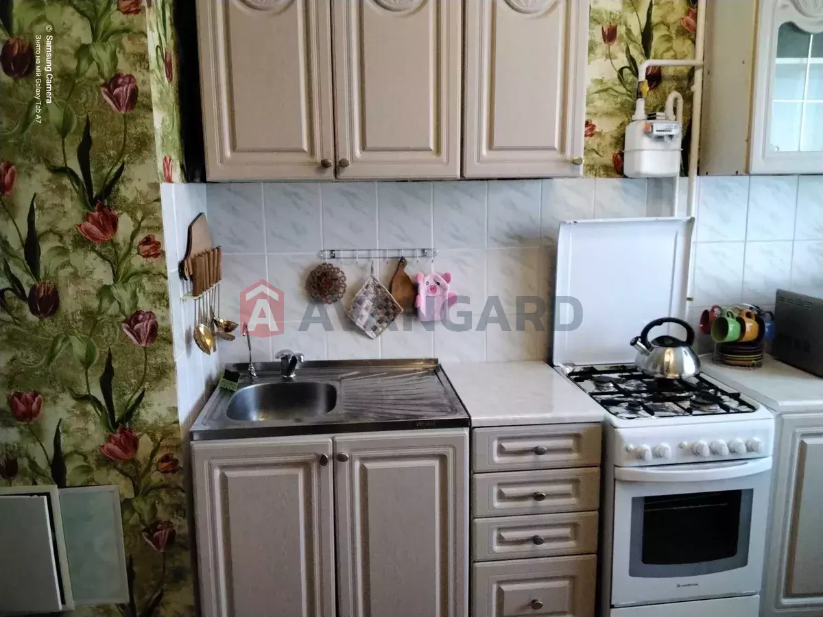 3 ��. ��������, 65/-/12 ��. �., 7/9 ������ ���� 1