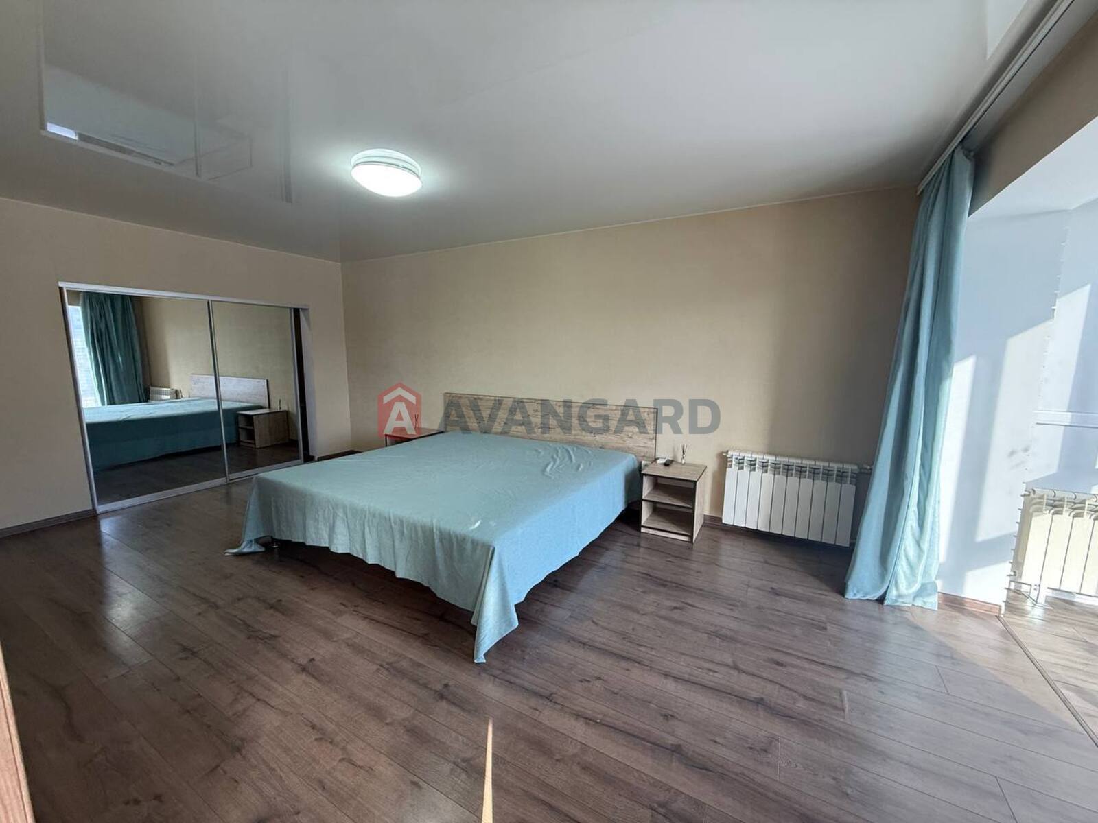 1 ����. ��������, 40/20/7 ��. �., 5/9 ���� ���� 10