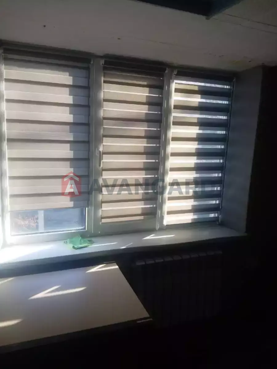 1 ��. ��������, 15/-/- ��. �., 3/5 ������ ���� 6