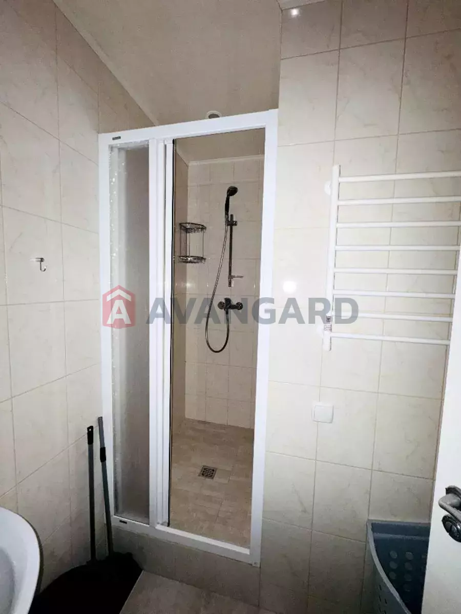 1 ����. ��������, 40/-/8 ��. �., 4/16 ���� ���� 7