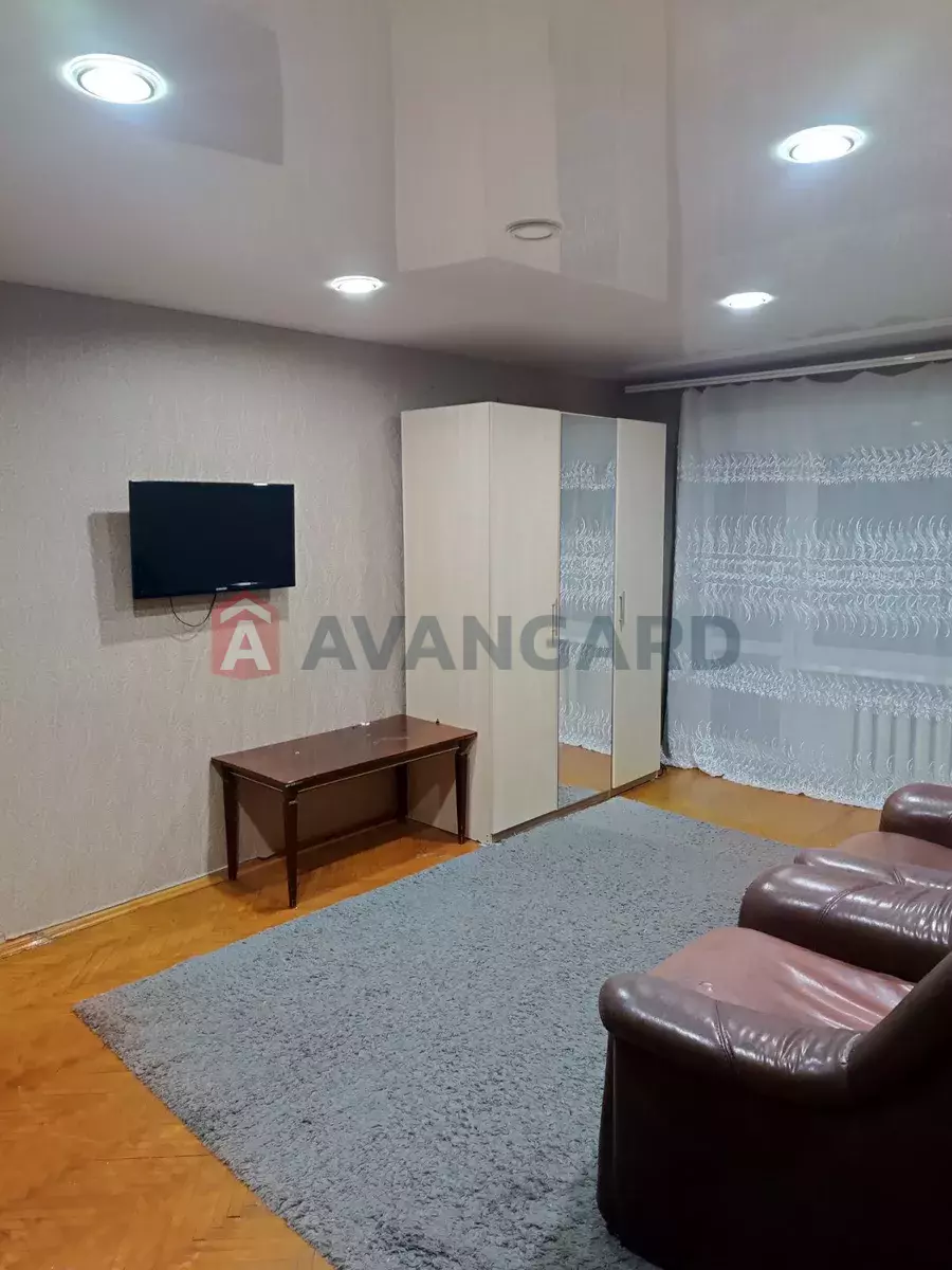 1 ��. ��������, 43/20/9 ��. �., 3/16 ������ ���� 8