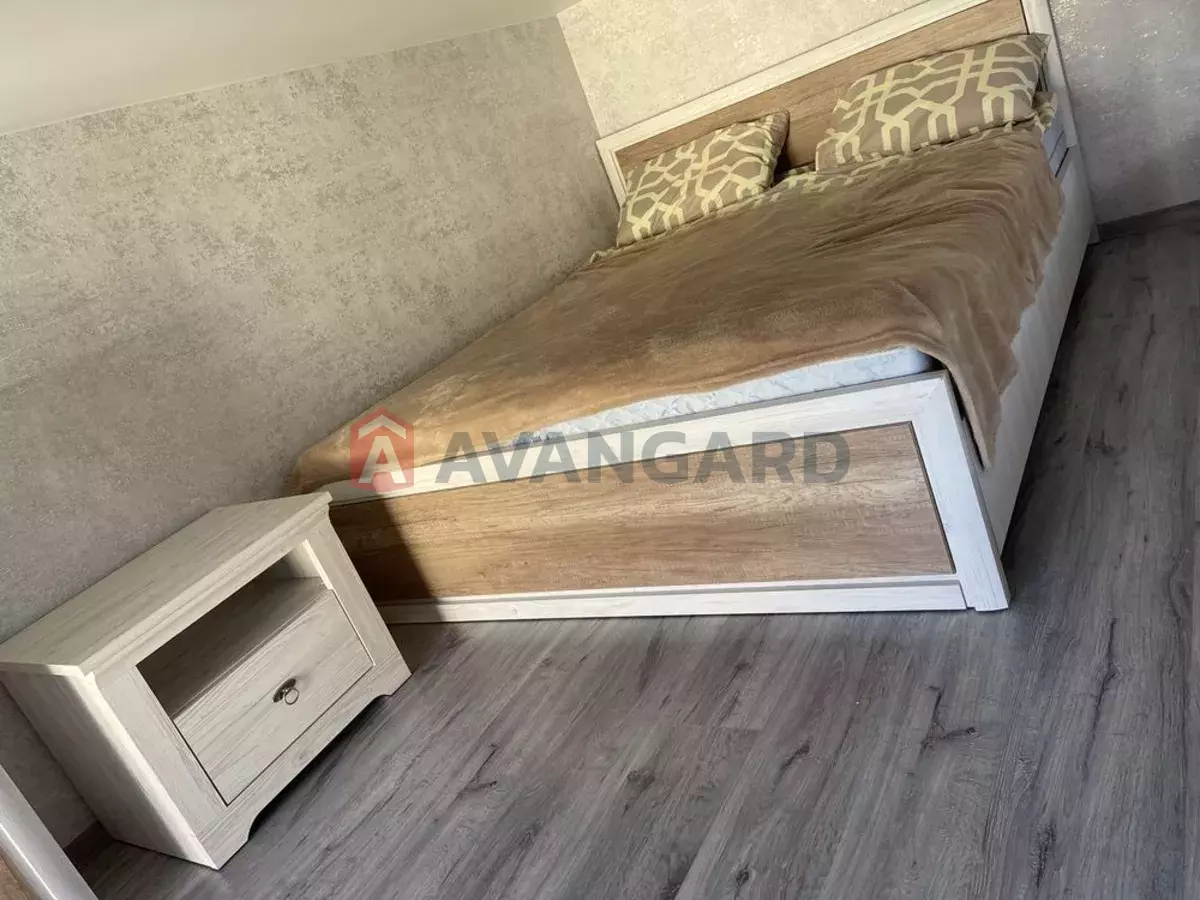 2 ��. ��������, 40/-/12 ��. �., 2/5 ������ ���� 9