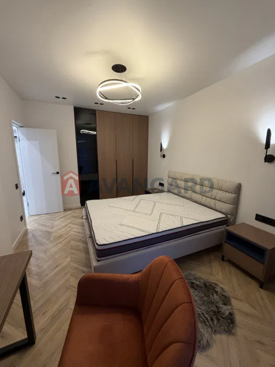 1 ����. ��������, 45/-/15 ��. �., 4/4 ���� ���� 10