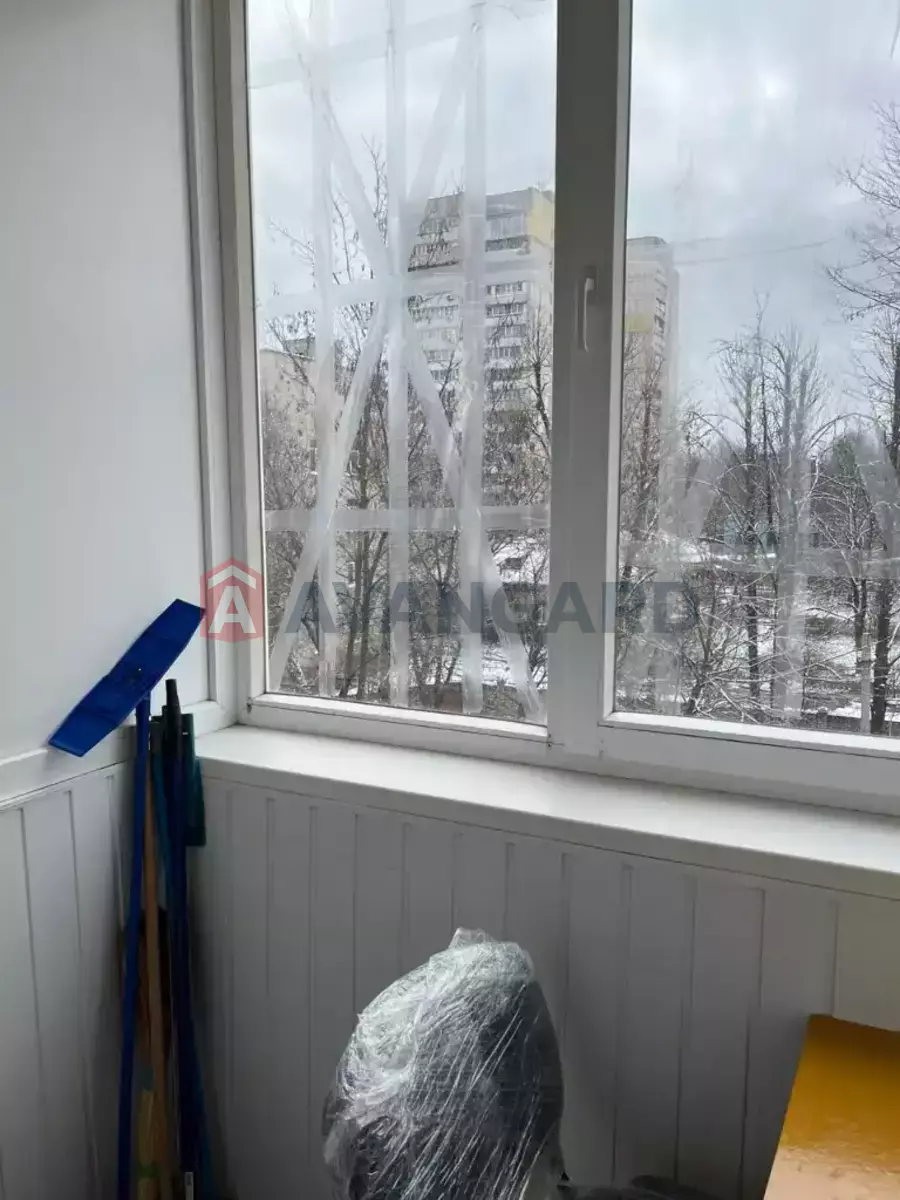 2 ����. ��������, 51/-/- ��. �., 4/4 ���� ���� 12