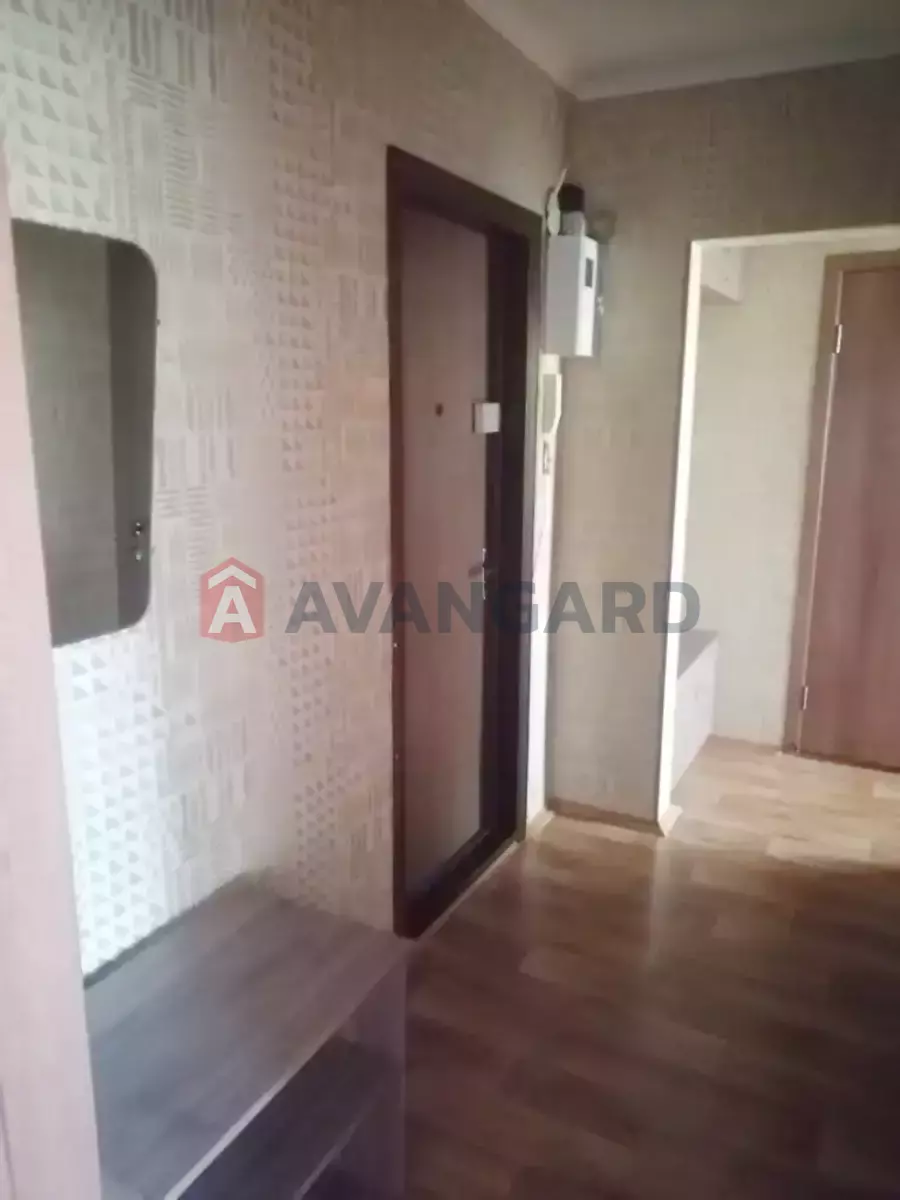 1 ��. ��������, 34/18/8 ��. �., 5/9 ������ ���� 6