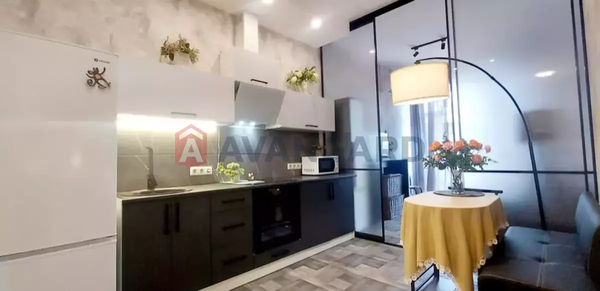 2 ��. ��������, 45/-/- ��. �., 4/18 ������ ���� 1