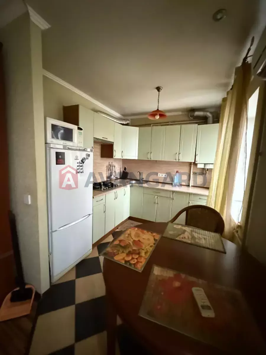 1 ��. ��������, 32/17/7 ��. �., 5/5 ������ ���� 2