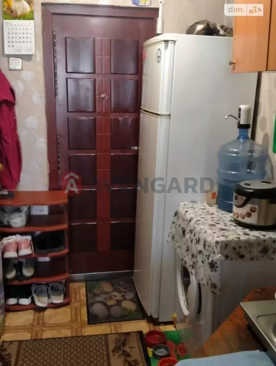 1 ����. ��������, 19/-/4 ��. �., 8/9 ���� ���� 5