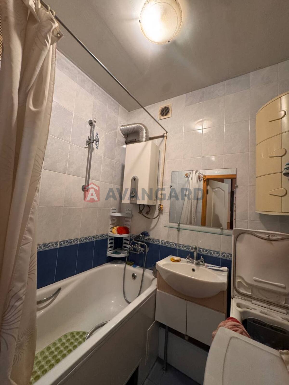 2 ��. ��������, 50/-/- ��. �., 2/5 ������ ���� 13