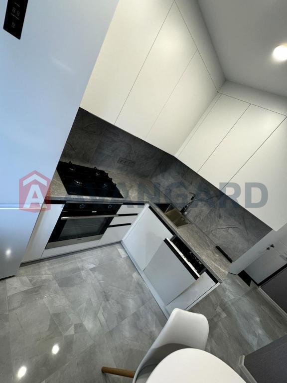 1 ��. ��������, 37/25/8 ��. �., 7/9 ������ ���� 6