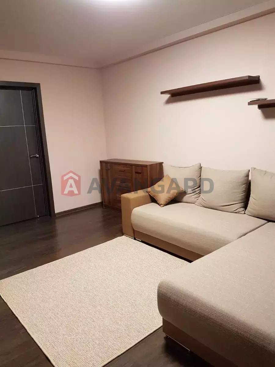 2 ��. ��������, 44/-/- ��. �., 3/5 ������ ���� 15