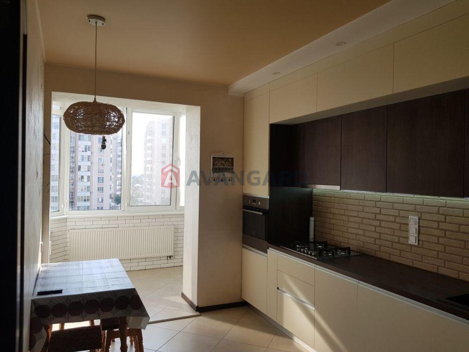 1 ��. ��������, 41/-/15 ��. �., 4/11 ������ ���� 1