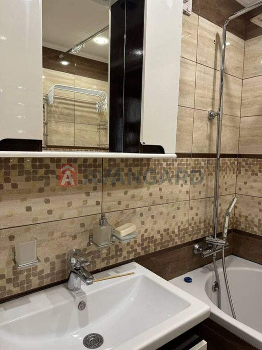 1 ����. ��������, 66/-/7 ��. �., 6/9 ���� ���� 13