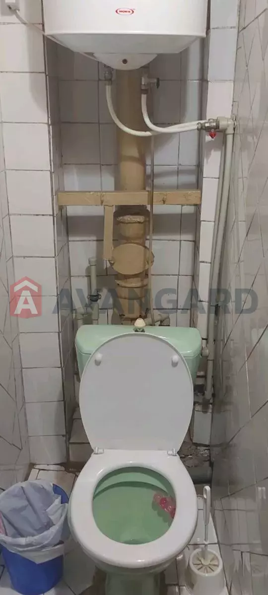 2 . , 46/-/6 . ., 9/9   7