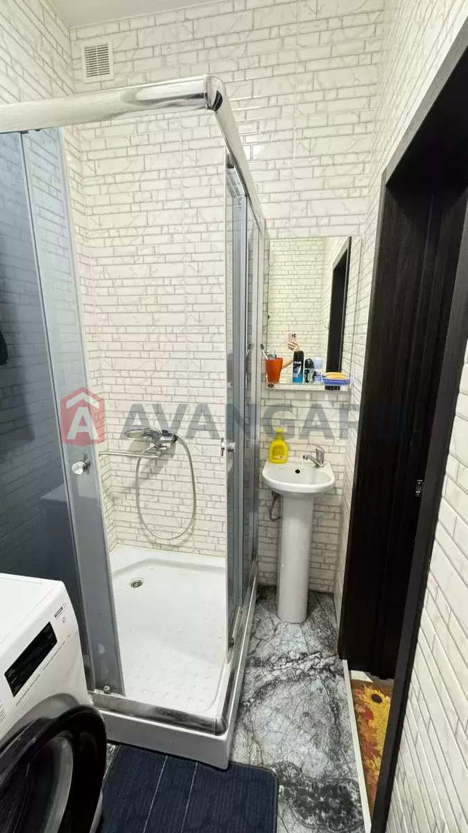 1 ��. ��������, 32/-/9 ��. �., 2/3 ������ ���� 10