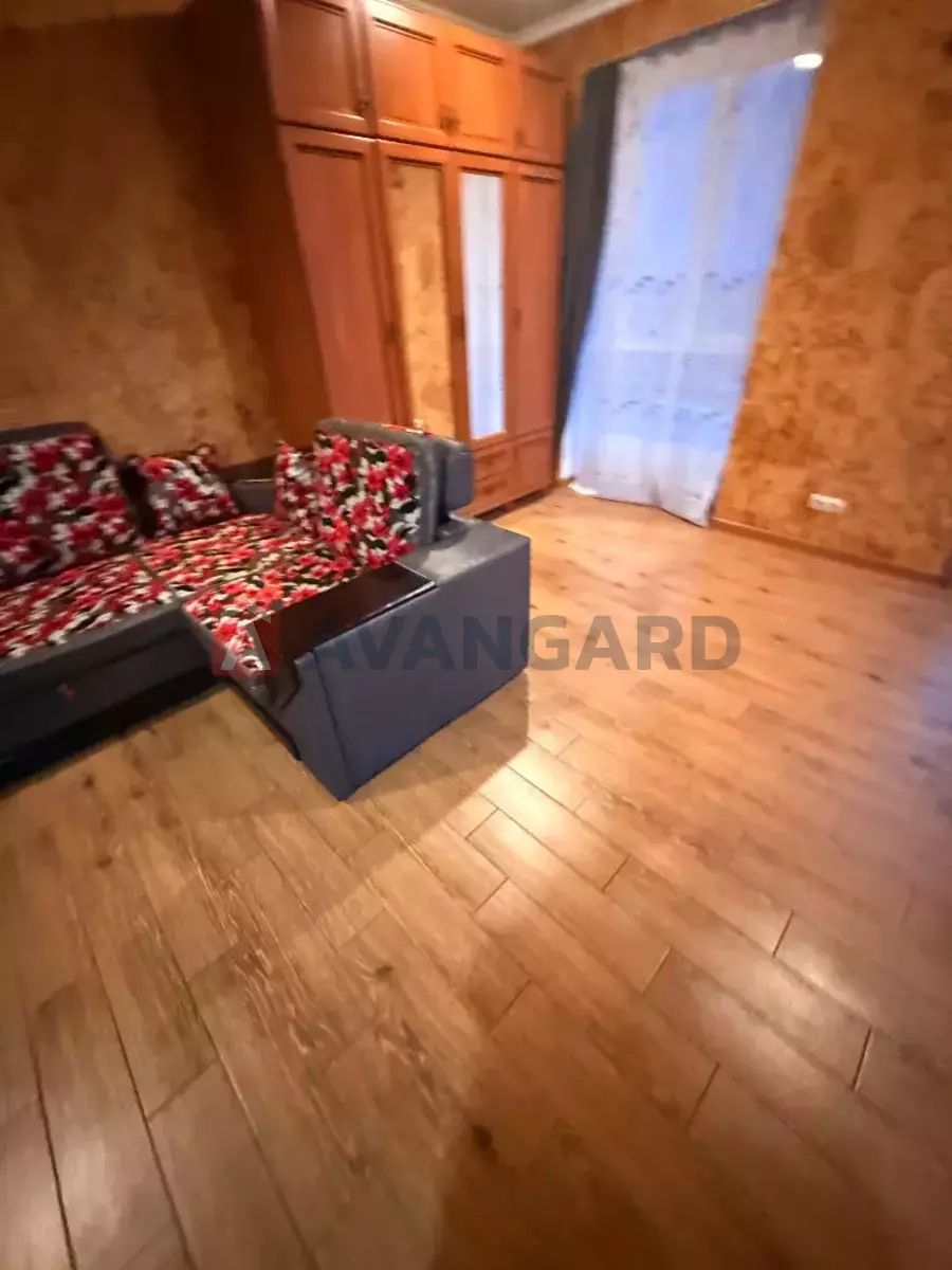 1 ����. ��������, 63/-/- ��. �., 10/10 ���� ���� 14