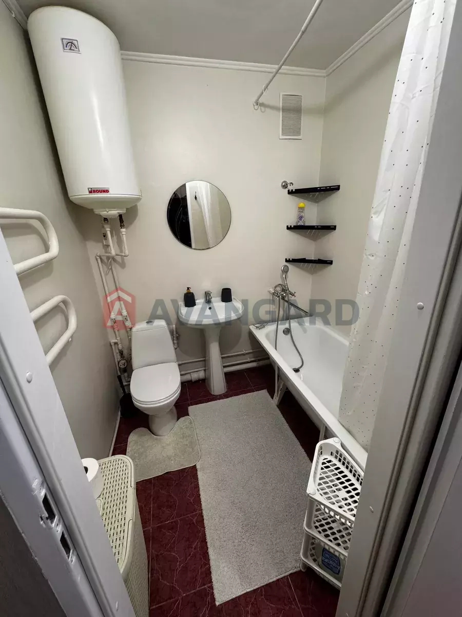 1 ����. ��������, 42/-/13 ��. �., 5/5 ���� ���� 5