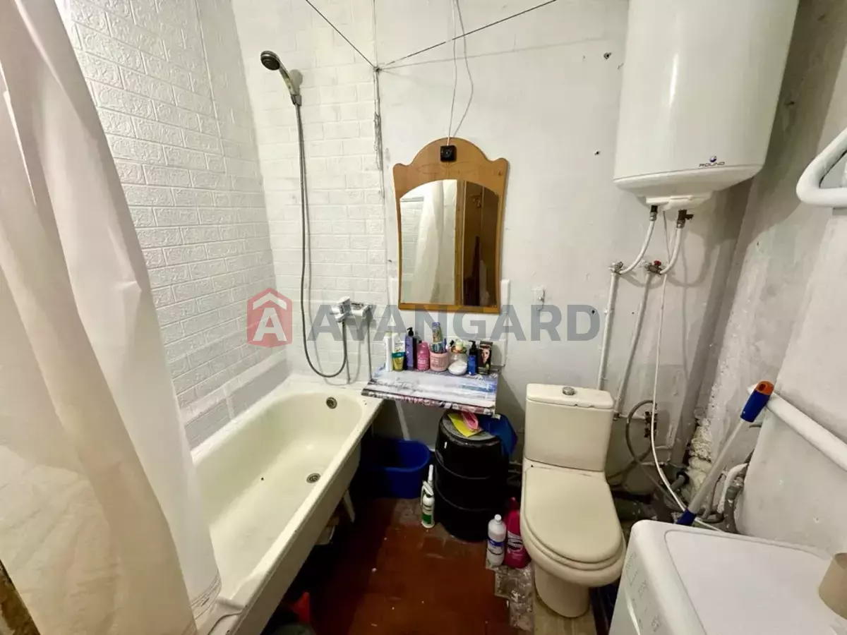 1 ��. ��������, 40/18/8 ��. �., 12/12 ������ ���� 5