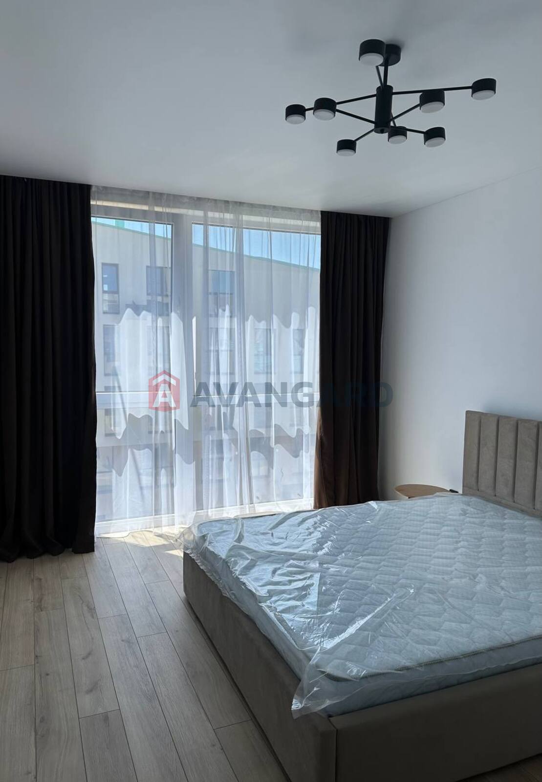 1 ��. ��������, 43/16/14 ��. �., 4/5 ������ ���� 27