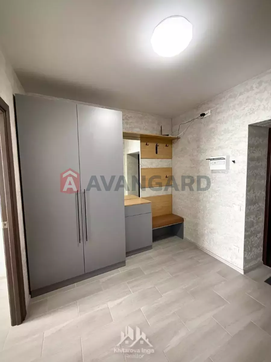 1 ����. ��������, 45/-/- ��. �., 9/10 ���� ���� 5