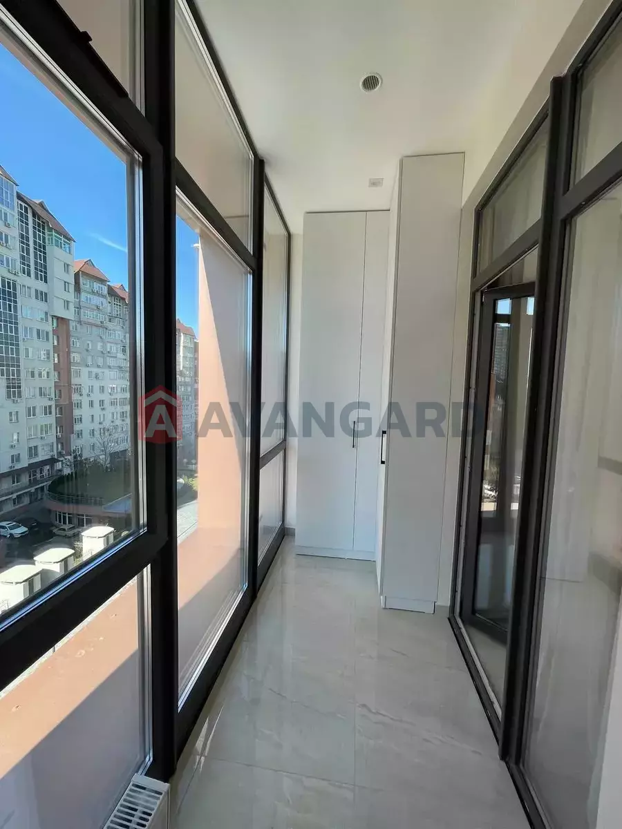 2 ��. ��������, 52/-/- ��. �., 6/10 ������ ���� 3