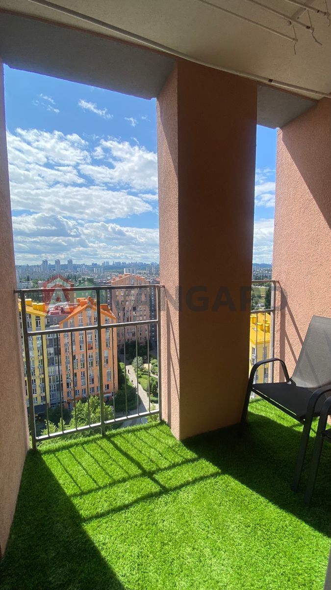 1 ����. ��������, 35.4 / 18 / 8 ��. �., 16/17 ���� ���� 6