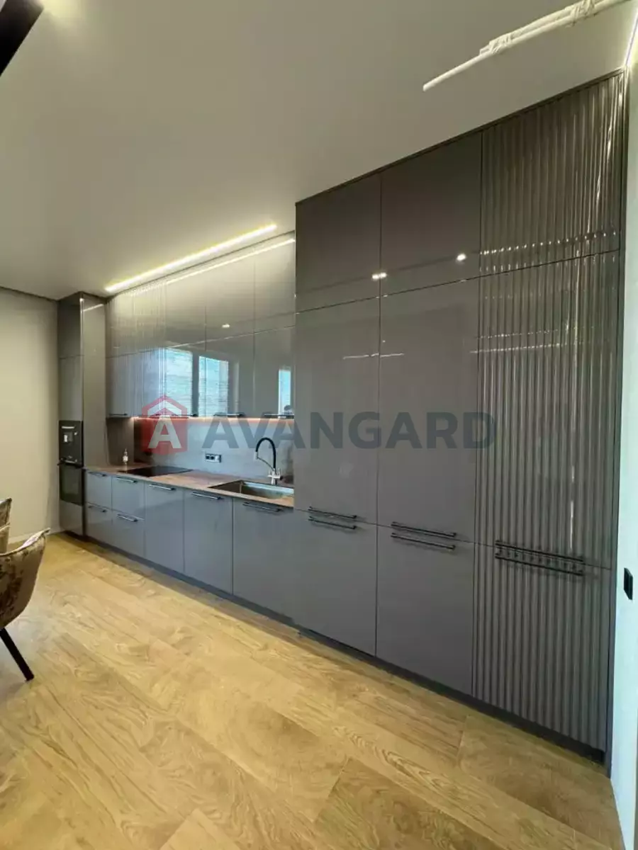 3 ����. ��������, 90/30/18 ��. �., 18/19 ���� ���� 18