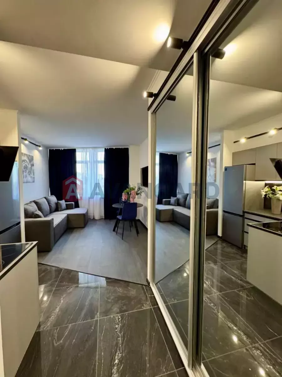 2 ����. ��������, 45/-/- ��. �., 7/10 ���� ���� 4