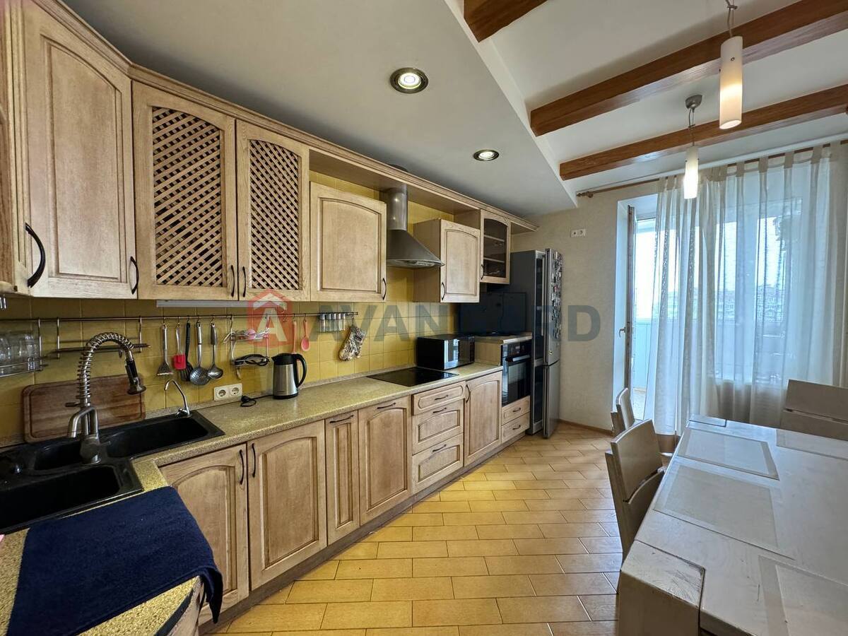 3 ��. ��������, 125/-/12 ��. �., 9/14 ������ ���� 14