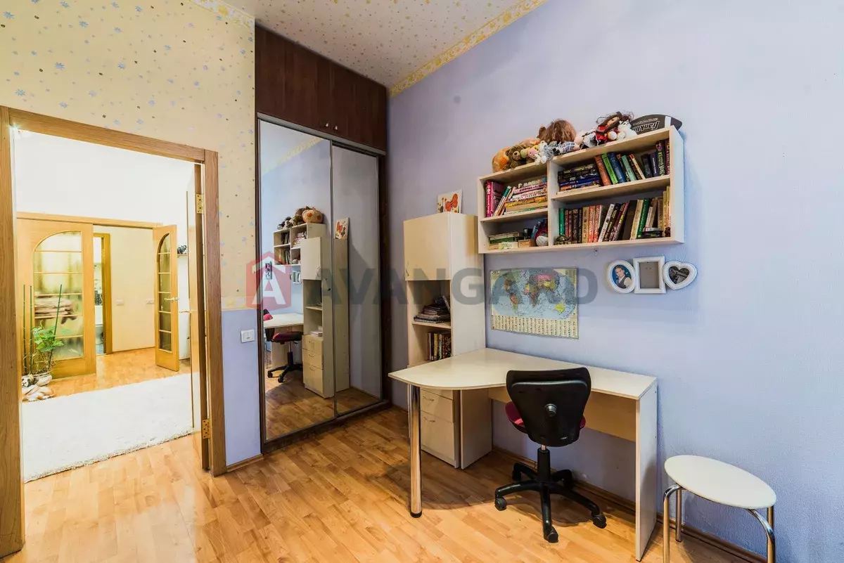 3 ����. ��������, 77/-/17 ��. �., 3/4 ���� ���� 6