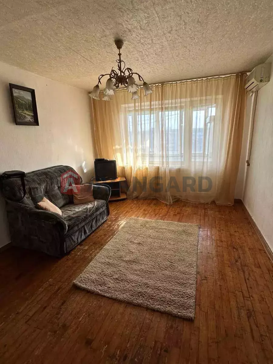 1 ����. ��������, 40/-/- ��. �., 10/14 ���� ���� 2