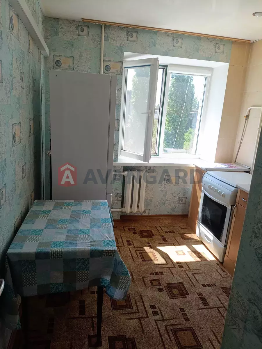 1 ��. ��������, 31/-/12 ��. �., 4/5 ������ ���� 4