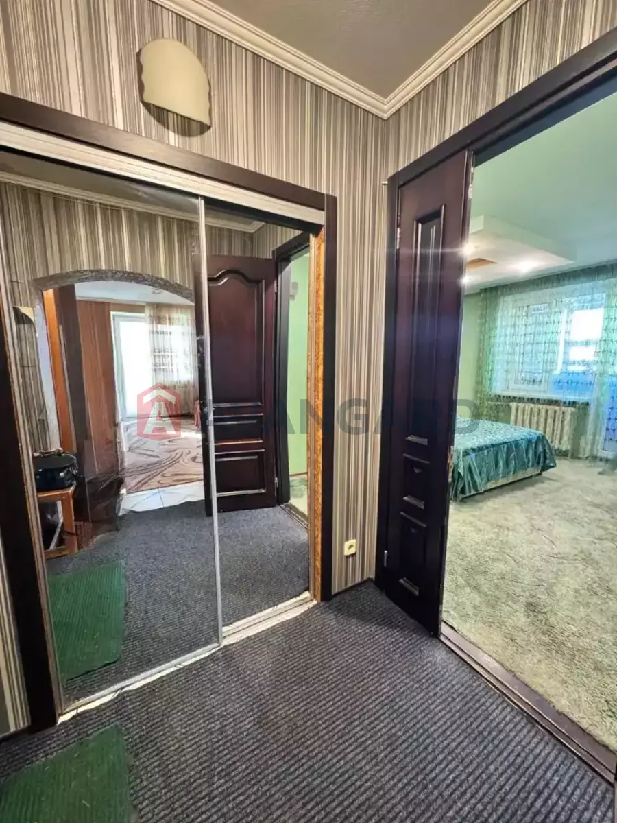 3 ����. ��������, 68/-/10 ��. �., 9/9 ���� ���� 23