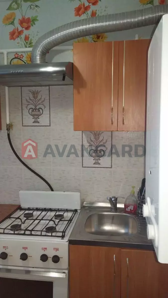 2 ��. ��������, 40/-/8 ��. �., 5/5 ������ ���� 4