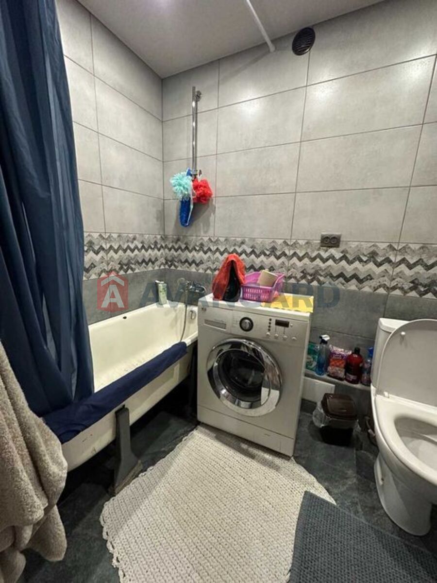 2 ��. ��������, 48/-/7 ��. �., 4/5 ������ ���� 2