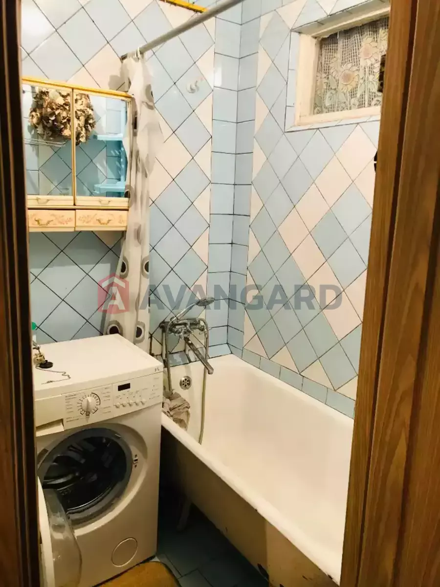 2 ��. ��������, 43/-/- ��. �., 3/4 ������ ���� 11