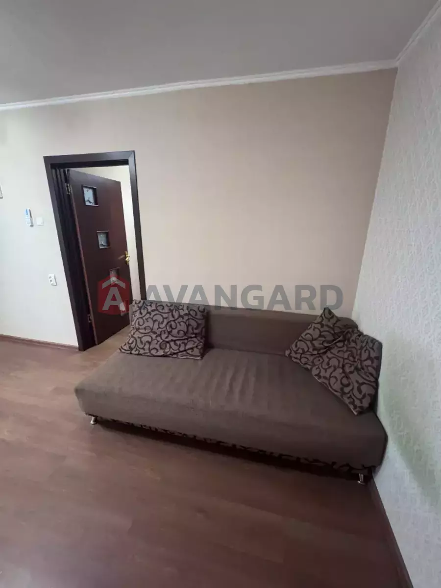 2 ��. ��������, 47/-/8 ��. �., 9/9 ������ ���� 12