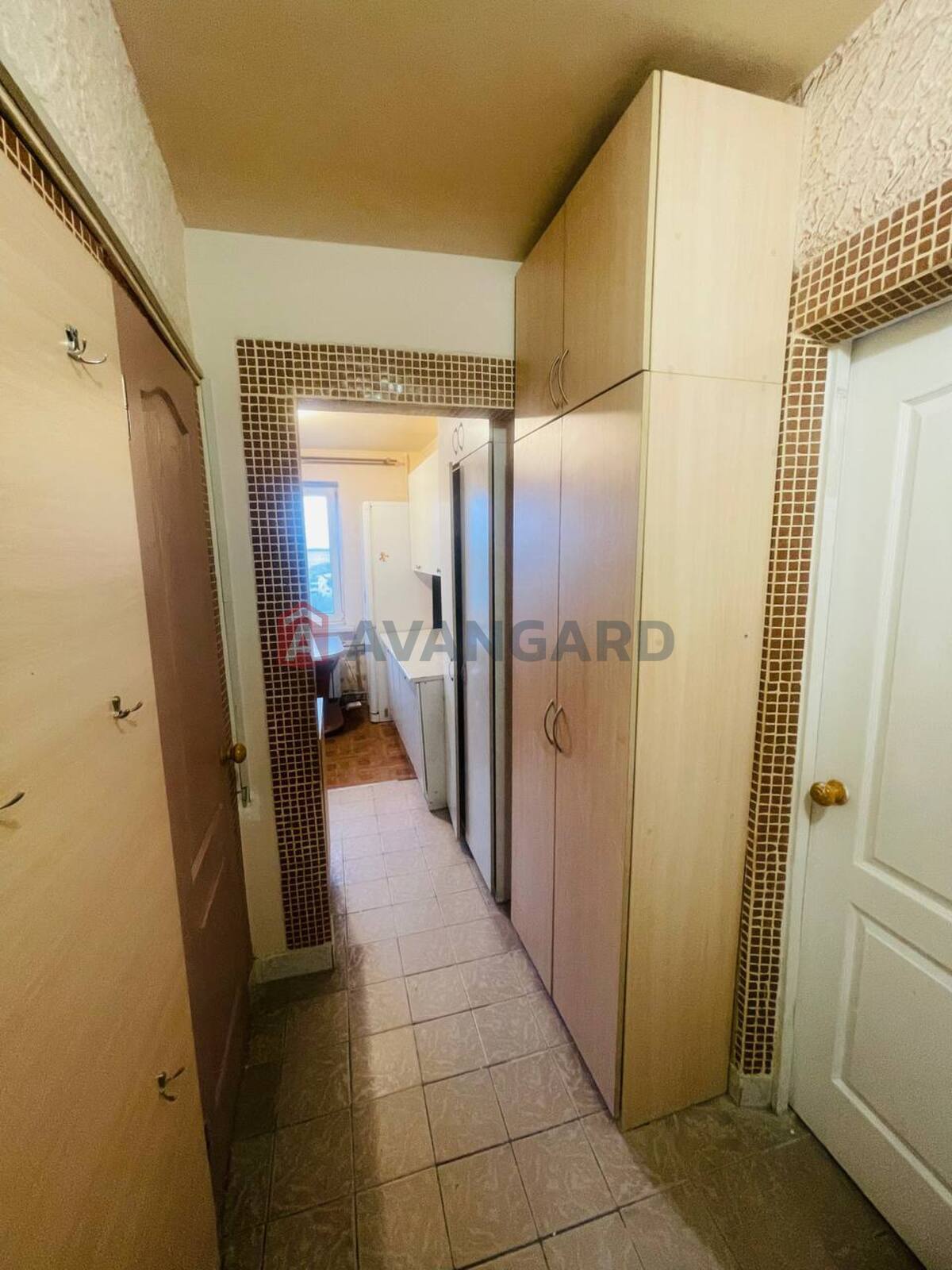 1 ��. ��������, 36/-/10 ��. �., 8/12 ������ ���� 7