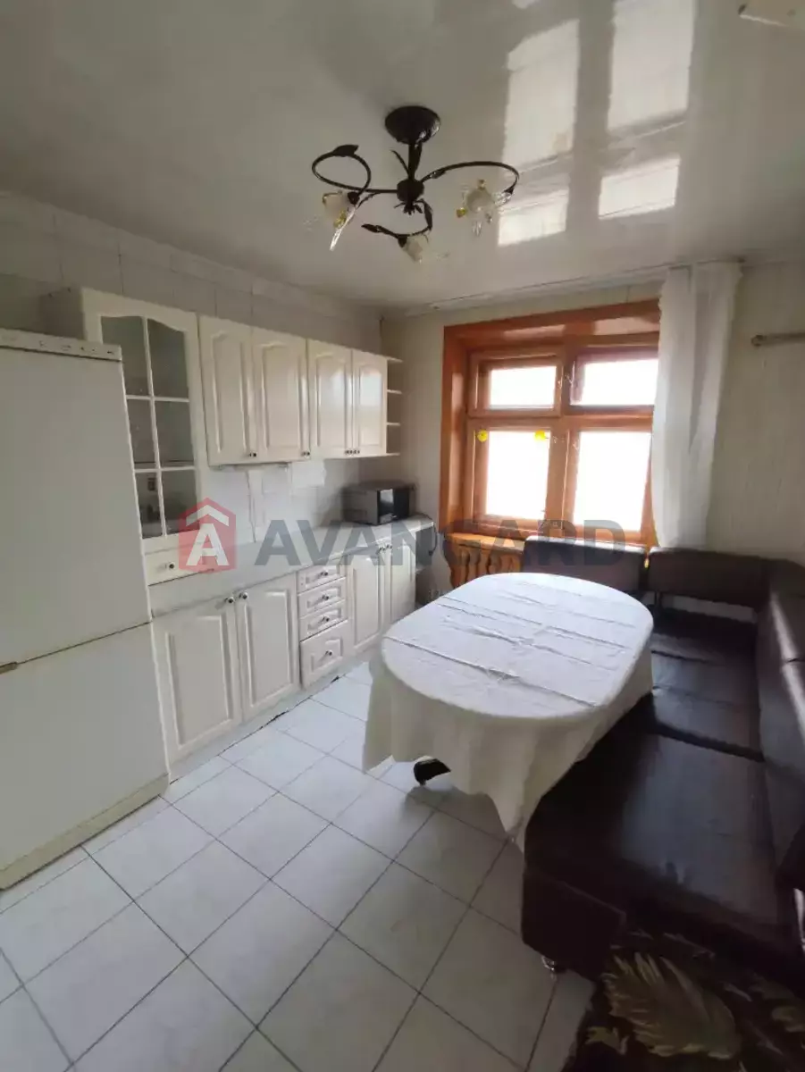 2 ����. ��������, 43/28/10 ��. �., 9/9 ���� ���� 1